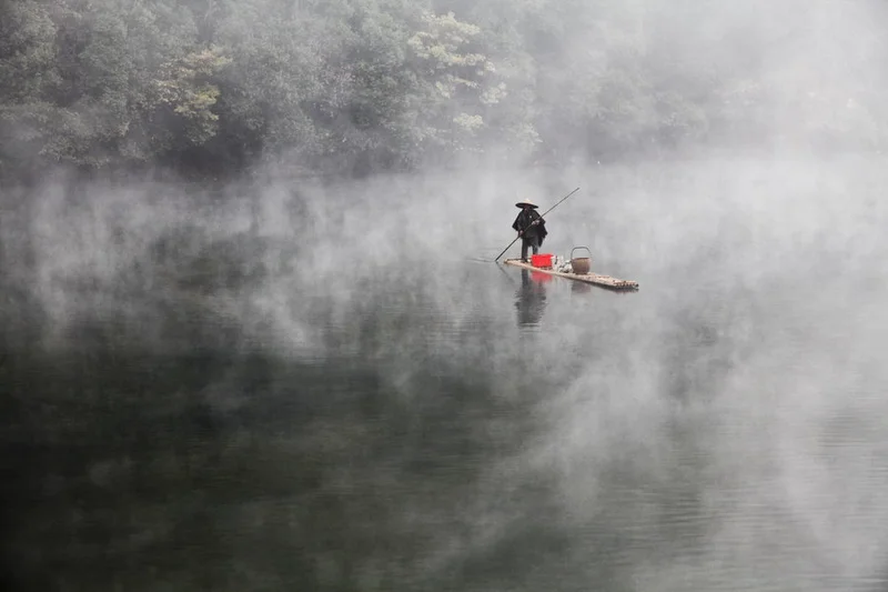 婺源漳村板凳桥摄影作品,思口漳村晨雾弥漫