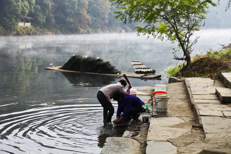 婺源漳村板凳桥摄影作品,思口漳村晨雾弥漫